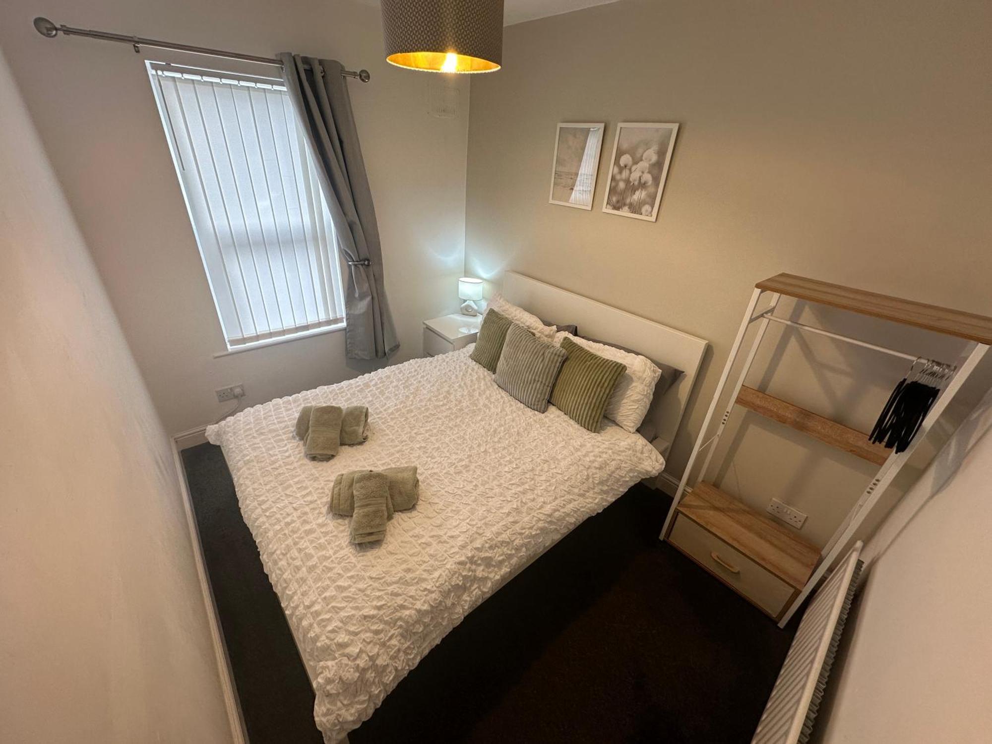 Mmc Serviced * Leigh (Greater Manchester)